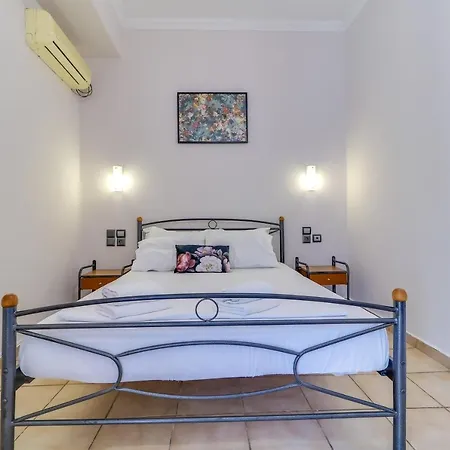 Hoteleros Dionysos Athens Hotel *
