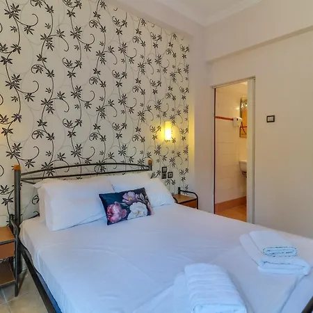 Hoteleros Dionysos Athens