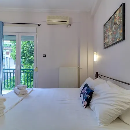 Hoteleros Dionysos Athens