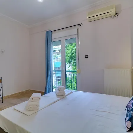 Hoteleros Dionysos Athens