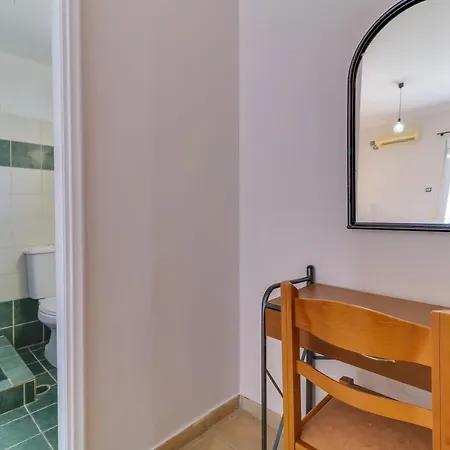 Hoteleros Dionysos Athens Hotel *